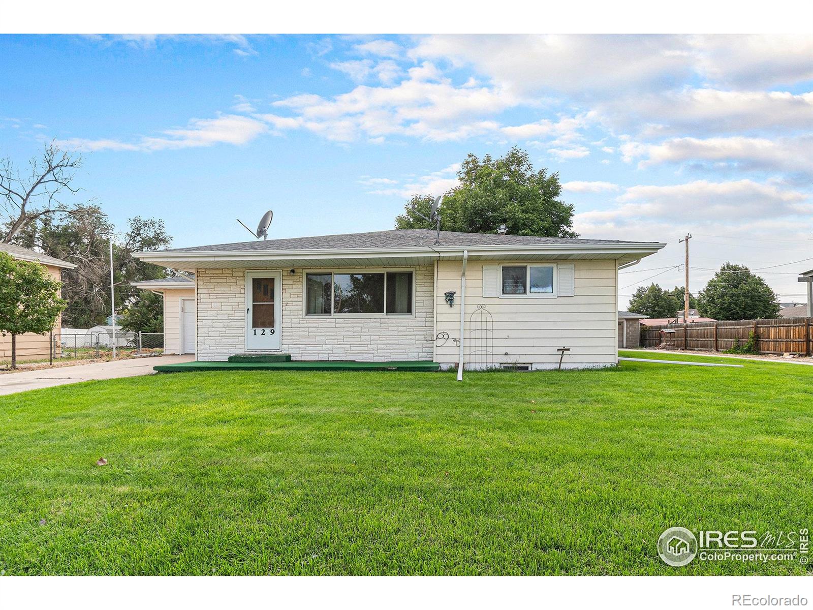 MLS Image #1 for 129  4th street,kersey, Colorado