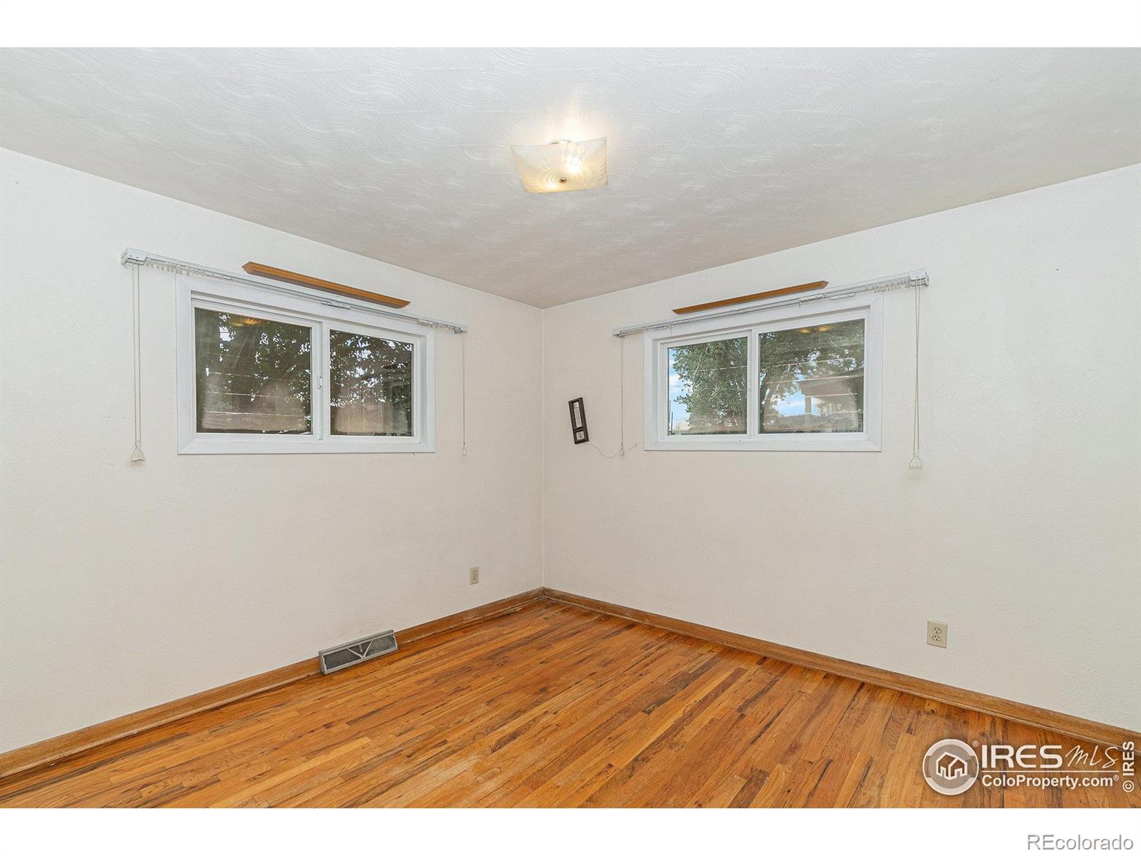 MLS Image #9 for 129  4th street,kersey, Colorado