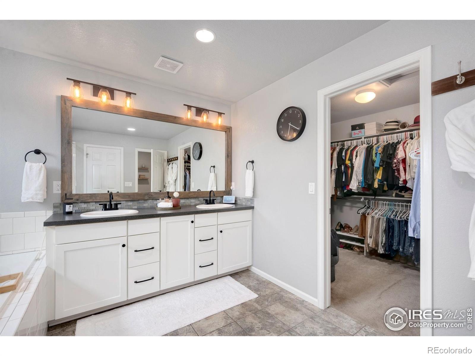 MLS Image #16 for 6420  tuxedo park road,timnath, Colorado