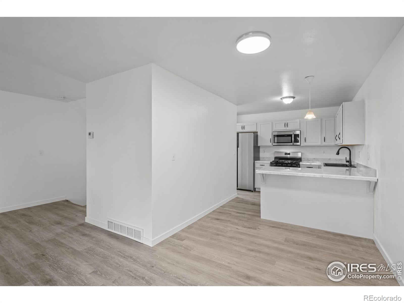 MLS Image #3 for 2034  gyros circle,lafayette, Colorado