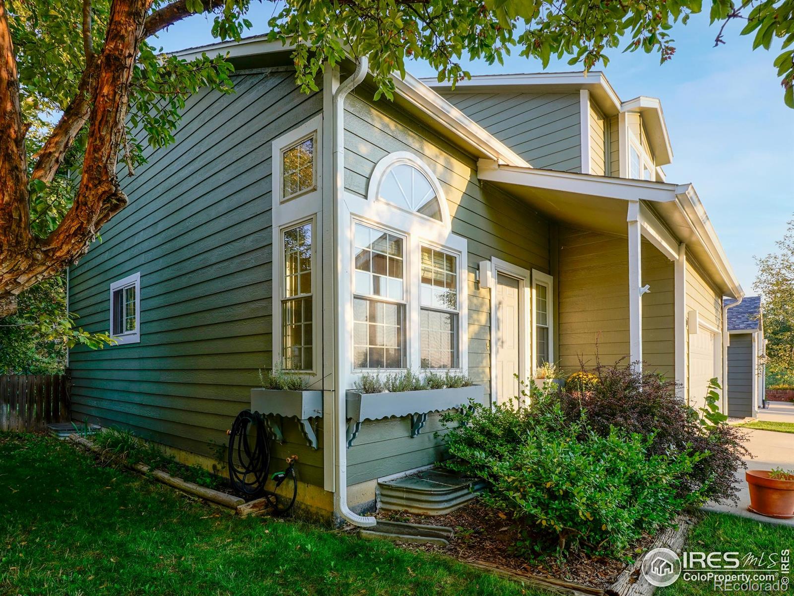 MLS Image #2 for 759  crystal court,lafayette, Colorado