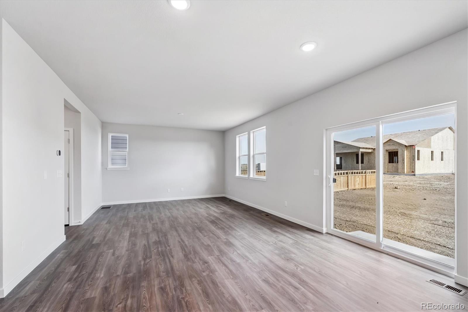 MLS Image #11 for 3710  sandreed street,dacono, Colorado