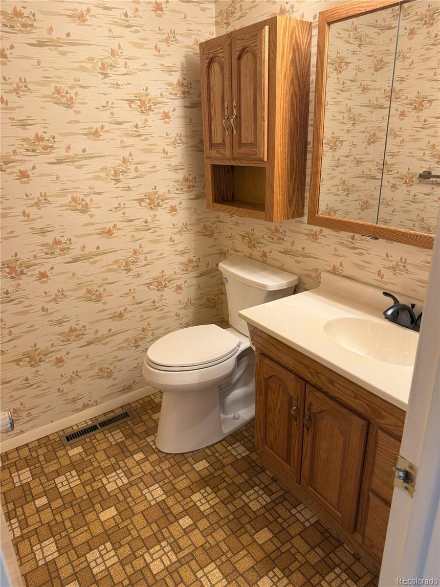 MLS Image #5 for 3916  constitution avenue ,colorado springs, Colorado
