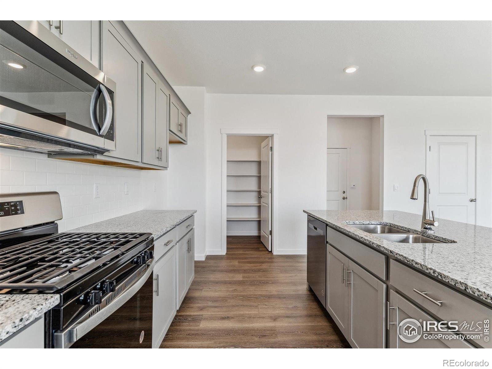 MLS Image #10 for 952  london way,severance, Colorado