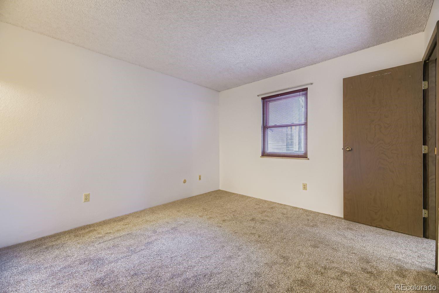 MLS Image #14 for 3550 s harlan street,denver, Colorado