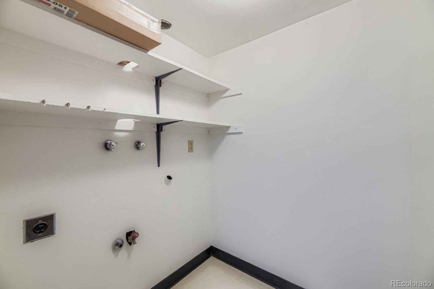 MLS Image #23 for 3550 s harlan street,denver, Colorado