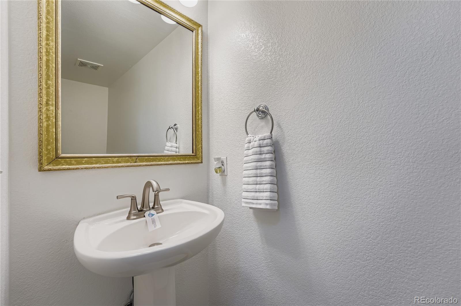 MLS Image #16 for 3735 s quatar way,aurora, Colorado