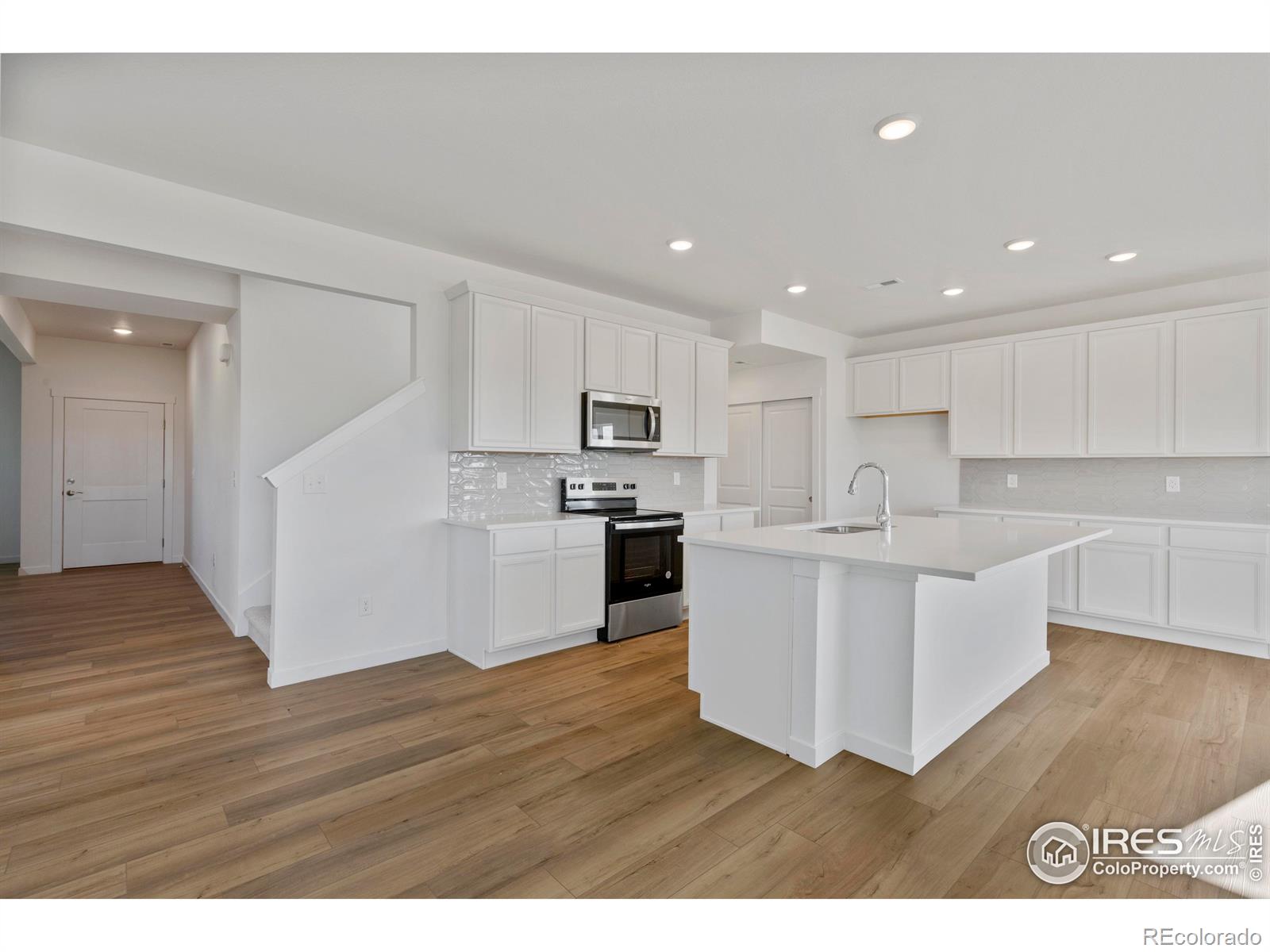 MLS Image #12 for 668  piedmontese street,johnstown, Colorado