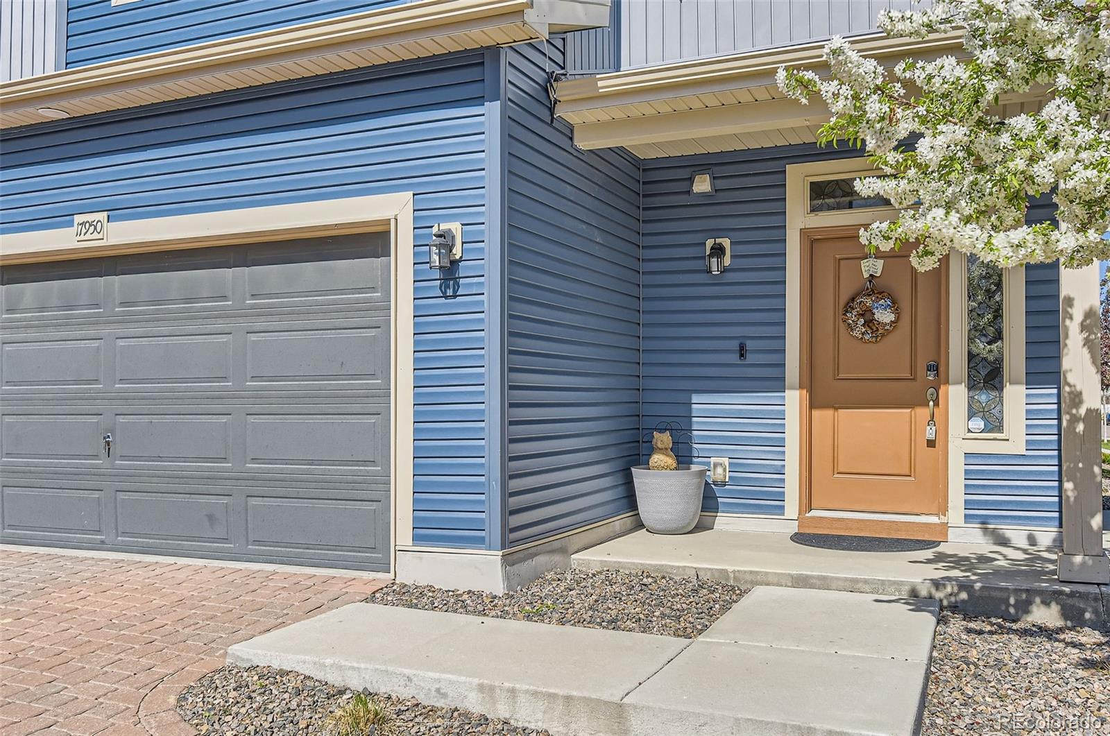 MLS Image #4 for 17950 e 54th avenue,denver, Colorado