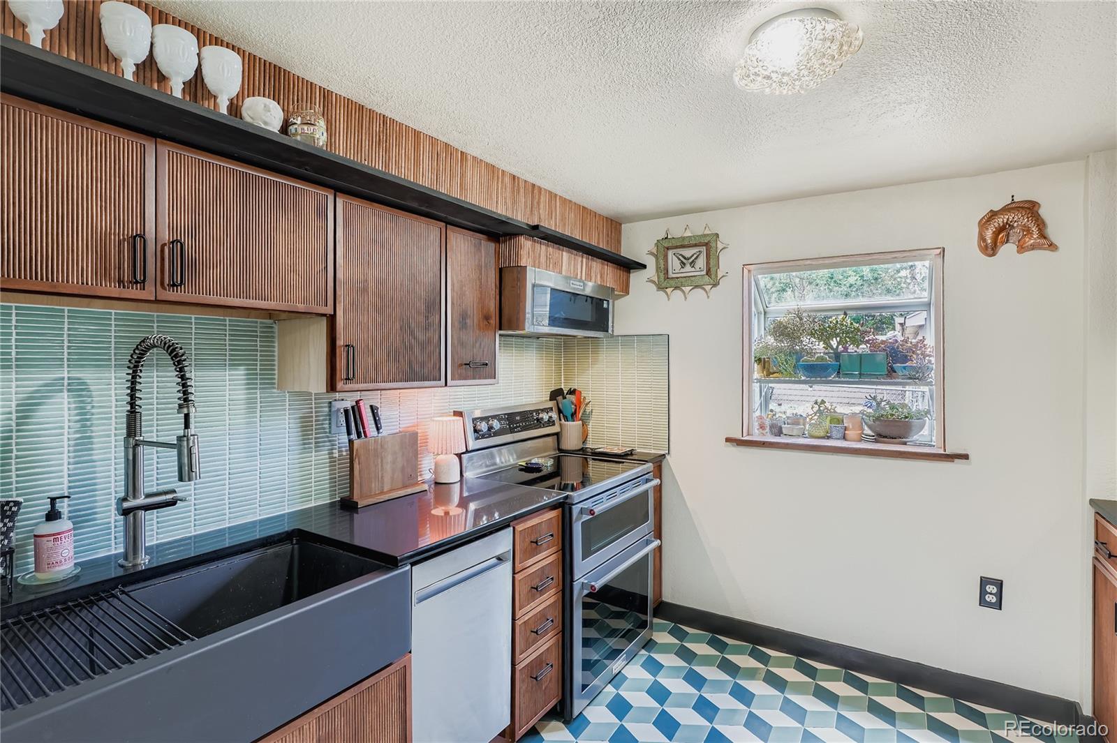 MLS Image #11 for 3520 w center avenue,denver, Colorado