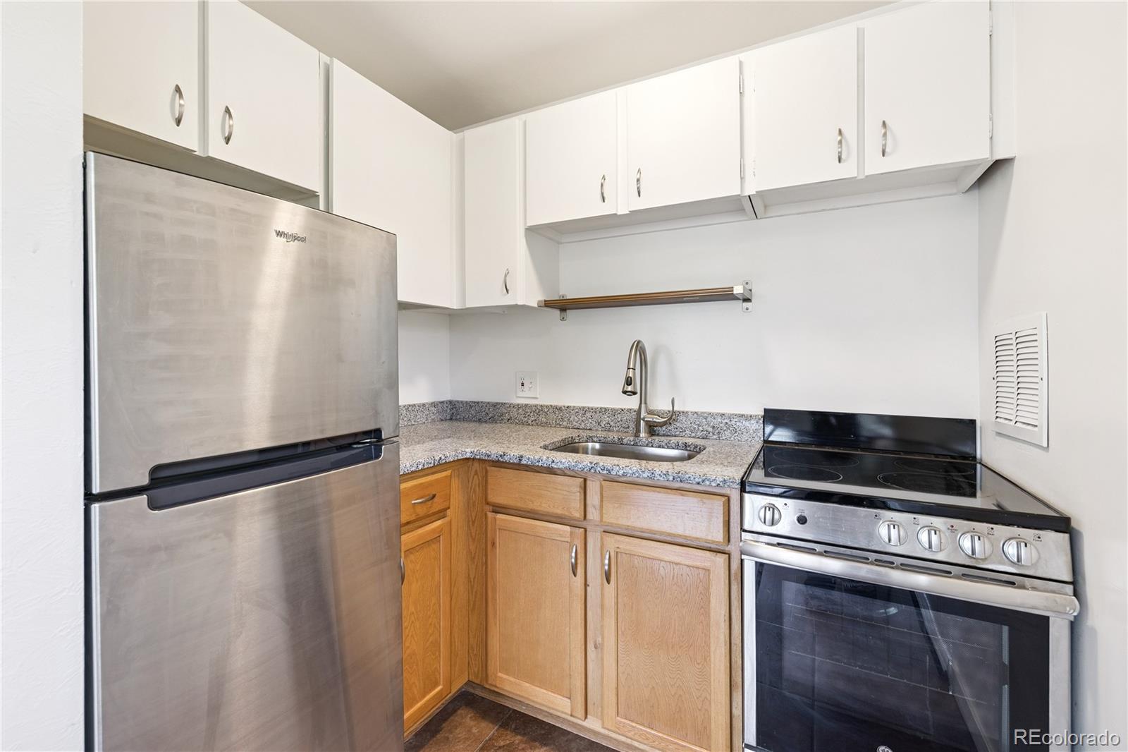 MLS Image #12 for 200 n sherman street 7,denver, Colorado