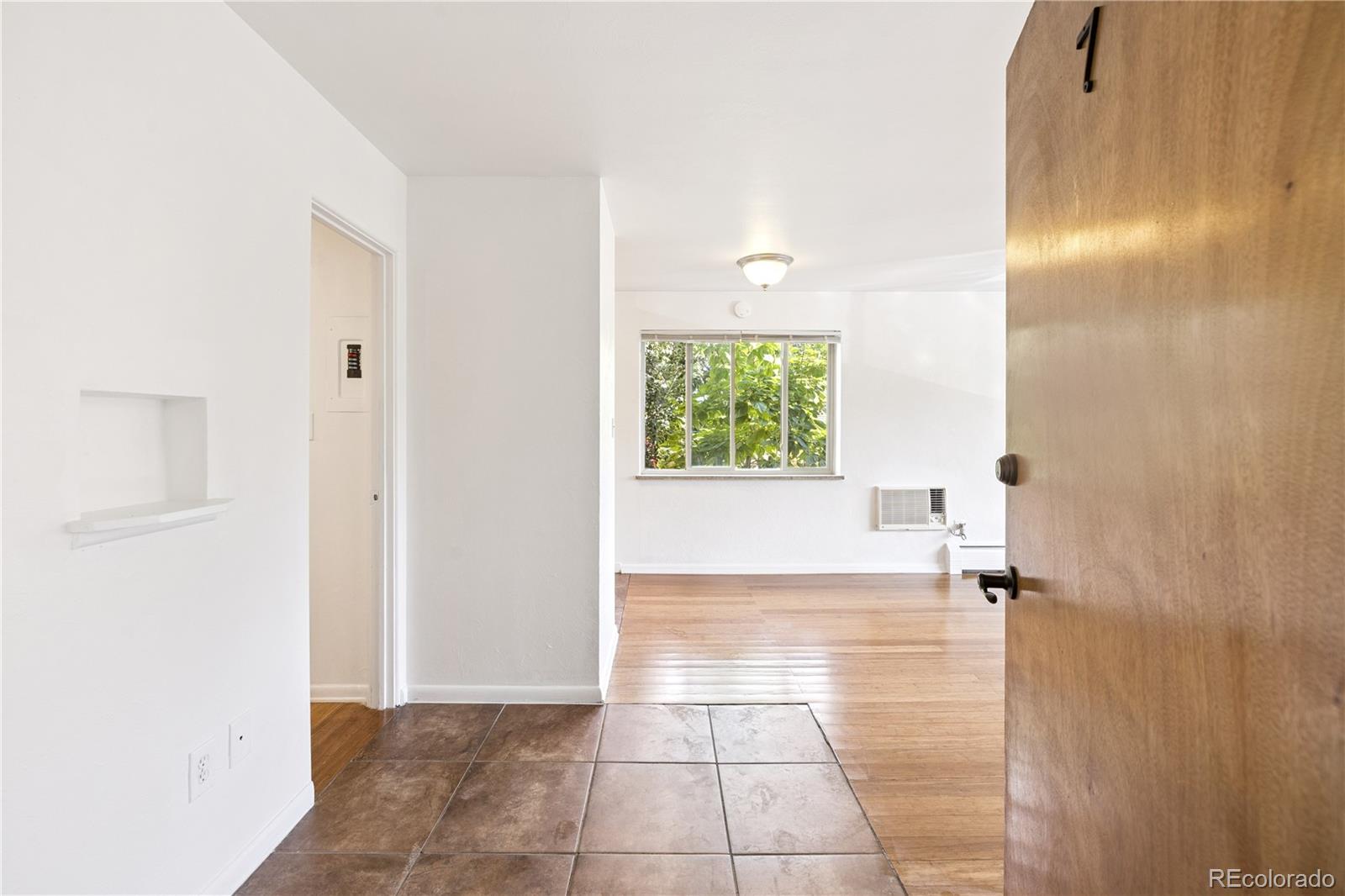 MLS Image #3 for 200 n sherman street 7,denver, Colorado