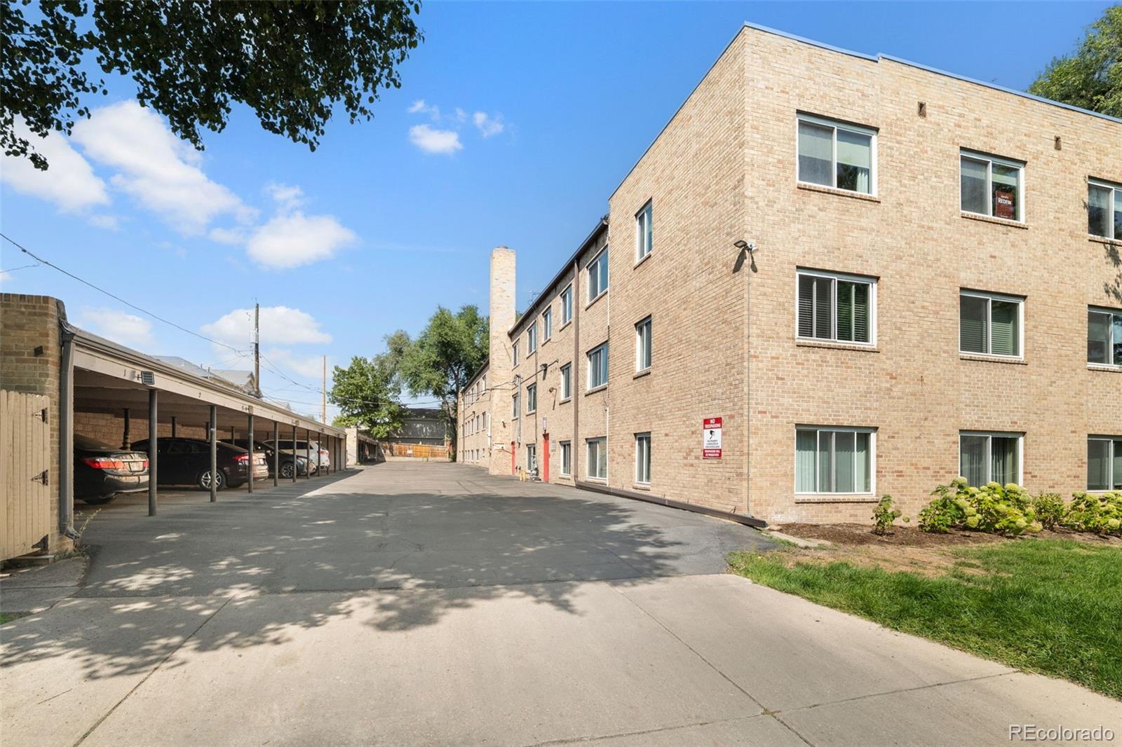MLS Image #18 for 525  jackson street 301,denver, Colorado