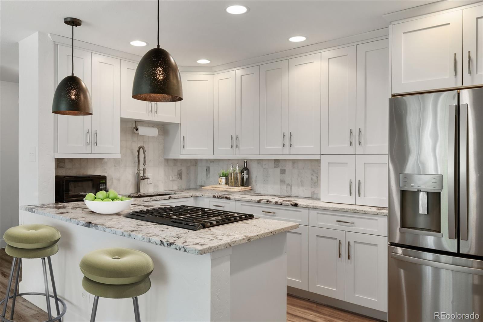 MLS Image #5 for 525  jackson street 301,denver, Colorado