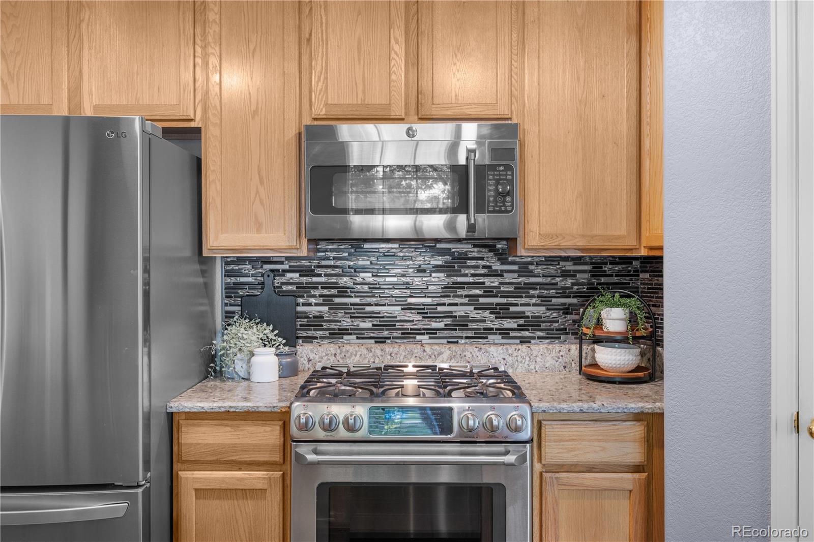 MLS Image #11 for 8992 e 24th place 101,denver, Colorado