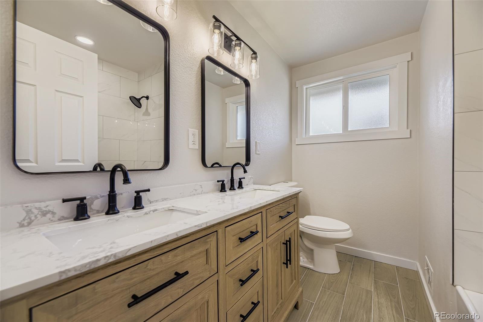 MLS Image #10 for 3722 s green court,englewood, Colorado