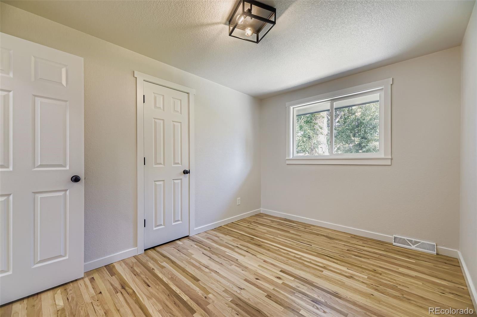 MLS Image #12 for 3722 s green court,englewood, Colorado