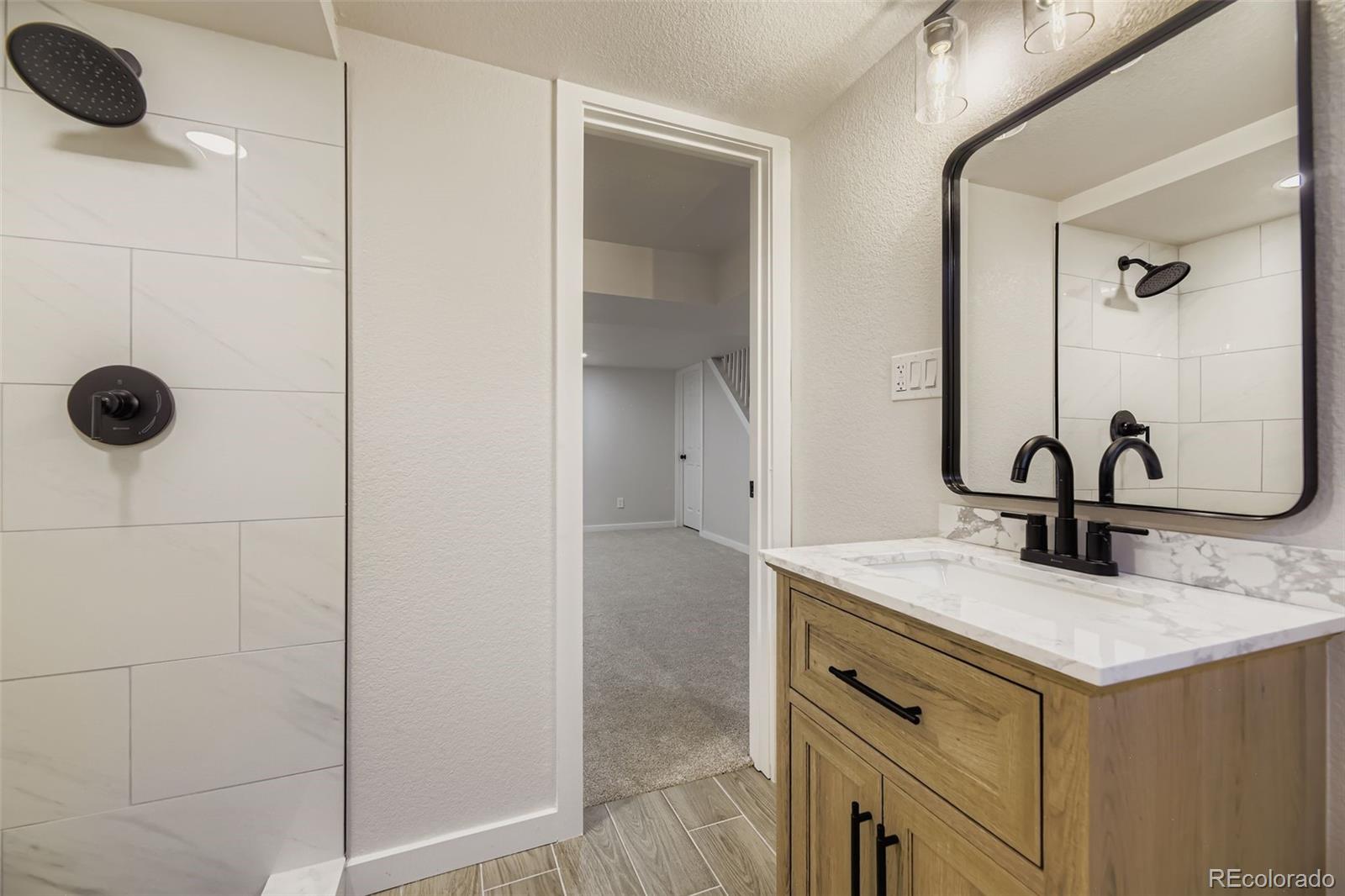 MLS Image #19 for 3722 s green court,englewood, Colorado