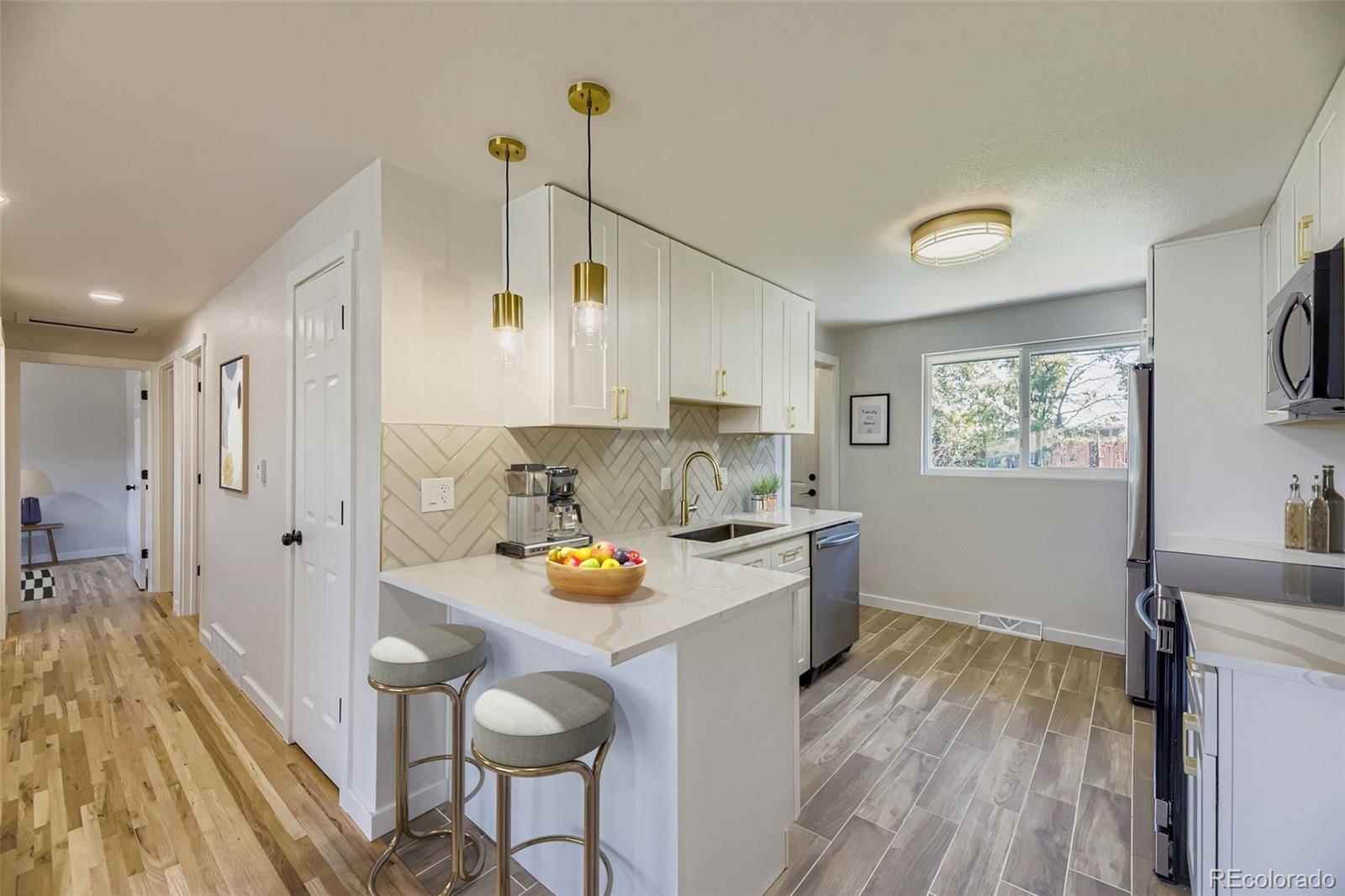 MLS Image #26 for 3722 s green court,englewood, Colorado