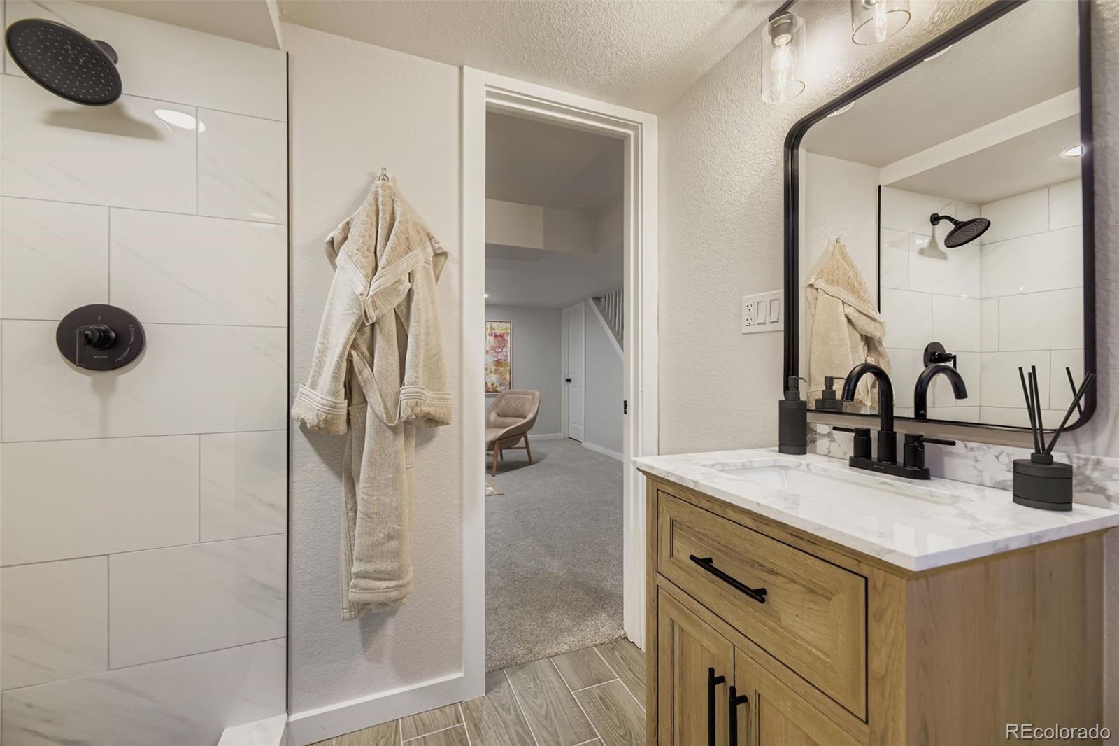 MLS Image #33 for 3722 s green court,englewood, Colorado
