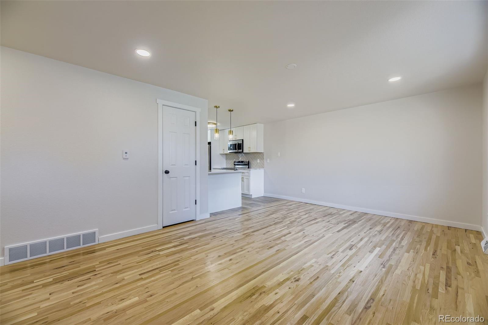 MLS Image #5 for 3722 s green court,englewood, Colorado