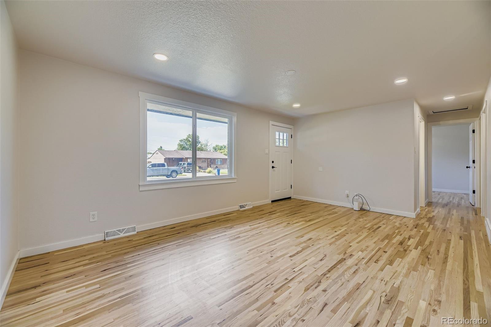 MLS Image #6 for 3722 s green court,englewood, Colorado