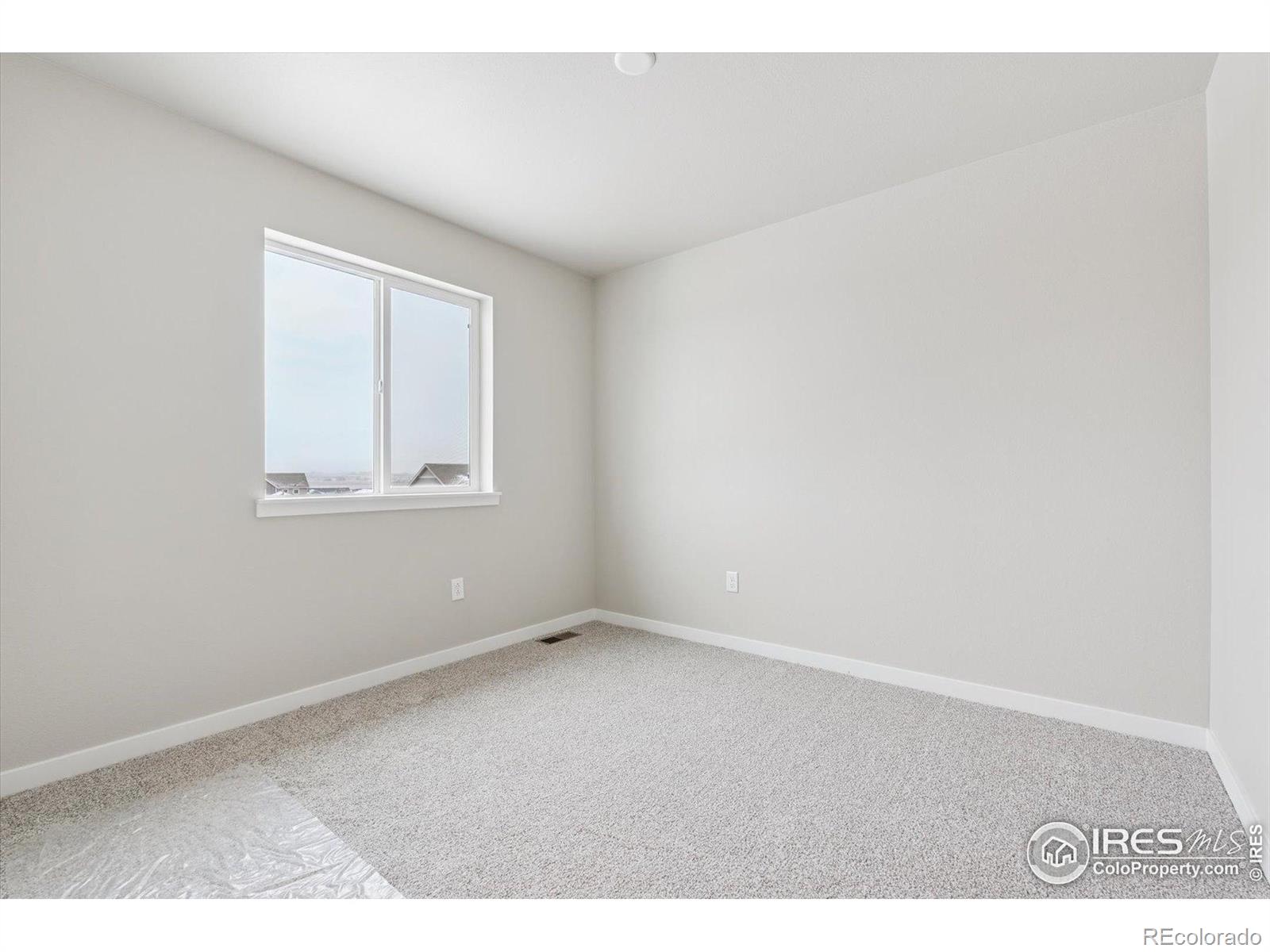 MLS Image #17 for 924  harvard street,johnstown, Colorado