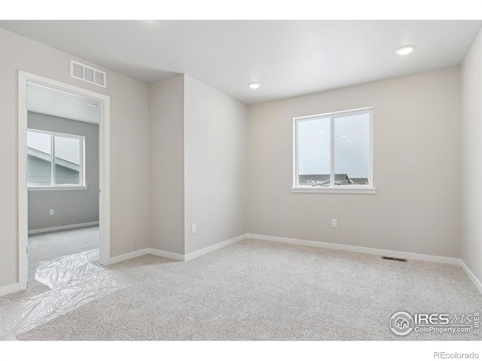 MLS Image #20 for 924  harvard street,johnstown, Colorado