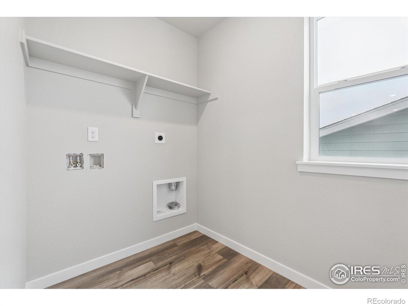 MLS Image #22 for 924  harvard street,johnstown, Colorado