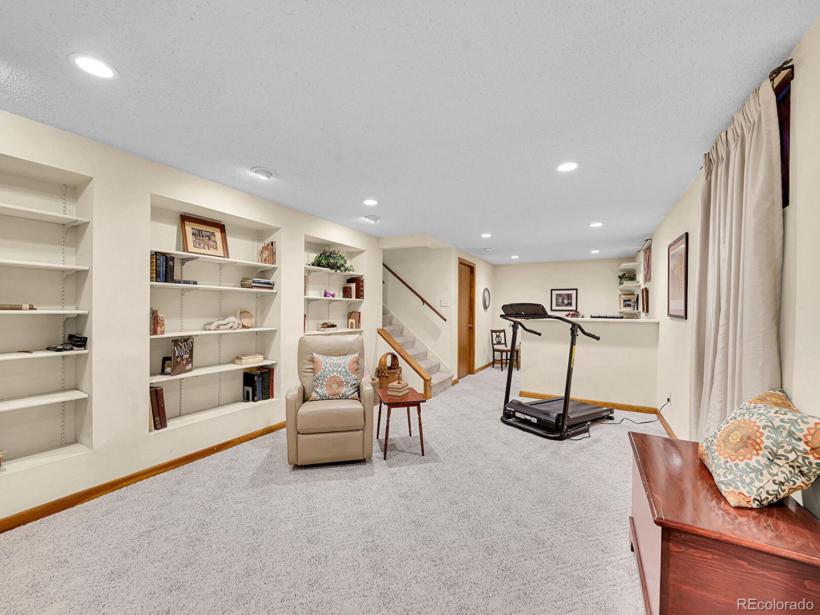 MLS Image #17 for 2835 s university boulevard,denver, Colorado