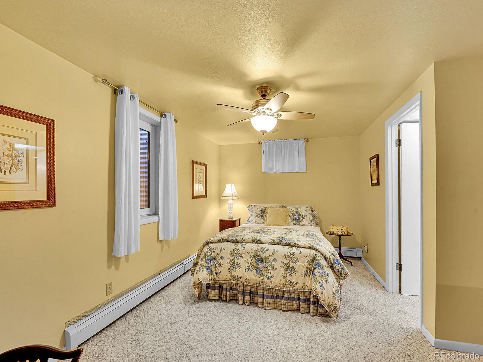 MLS Image #18 for 2835 s university boulevard,denver, Colorado