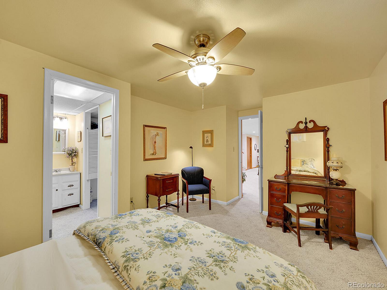 MLS Image #19 for 2835 s university boulevard,denver, Colorado