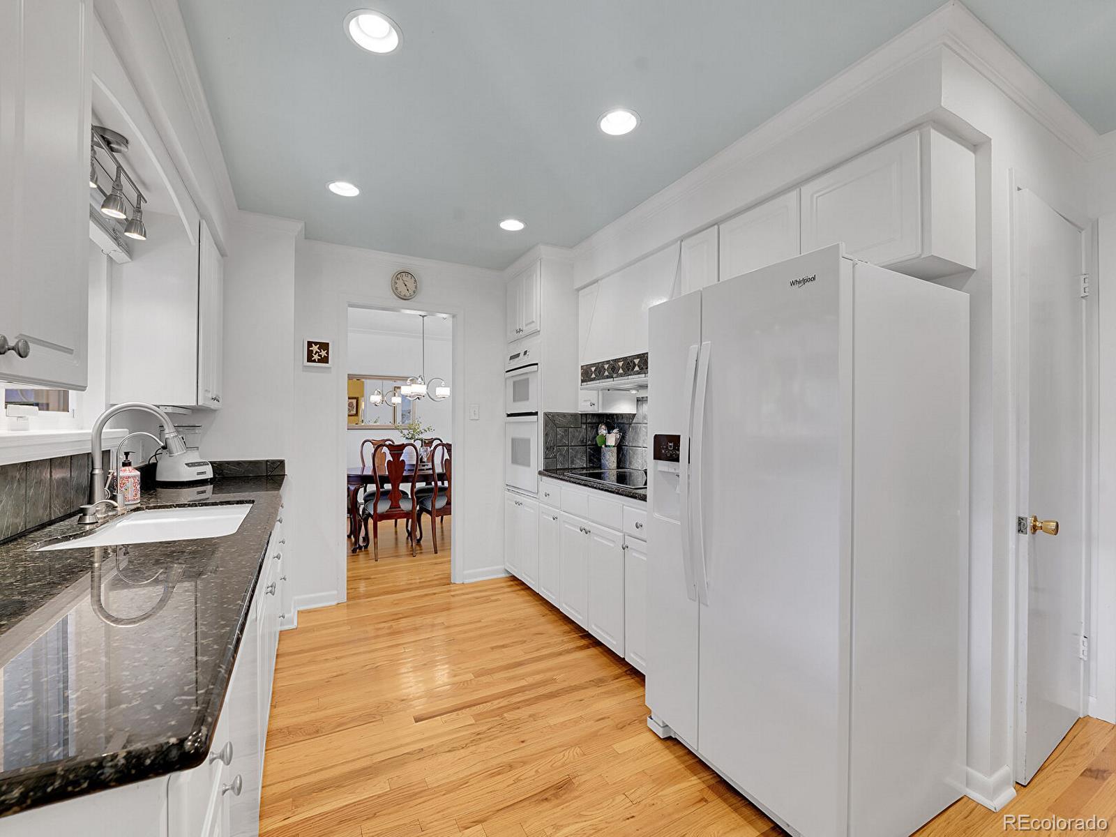 MLS Image #8 for 2835 s university boulevard,denver, Colorado