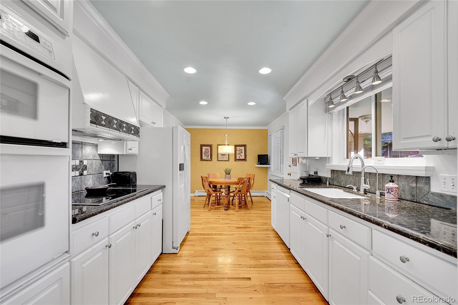 MLS Image #9 for 2835 s university boulevard,denver, Colorado