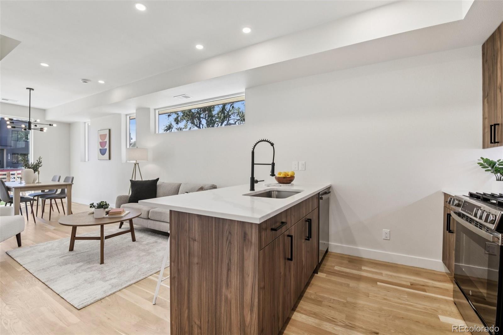 MLS Image #11 for 2109 s cherokee street,denver, Colorado