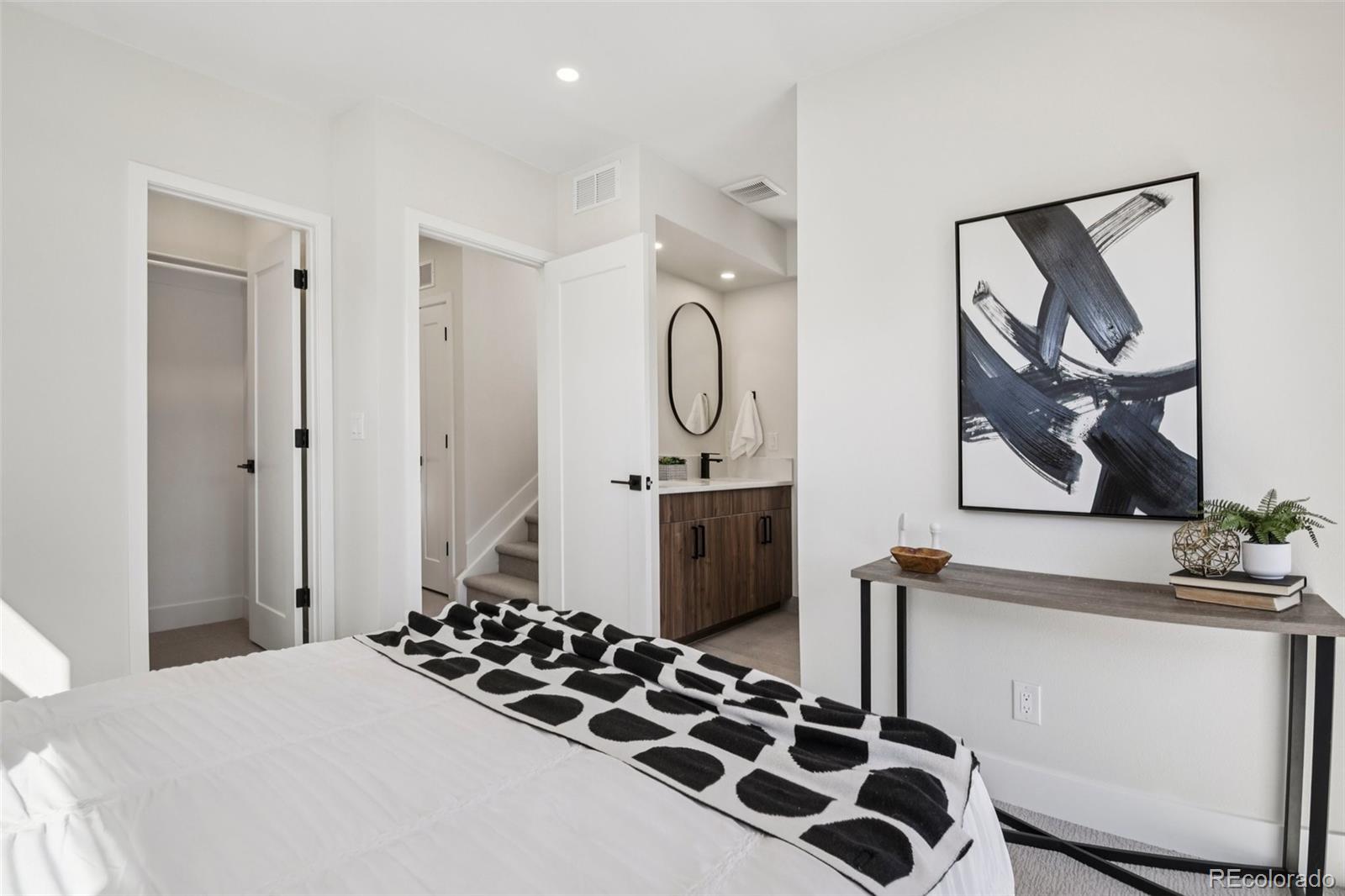 MLS Image #16 for 2109 s cherokee street,denver, Colorado