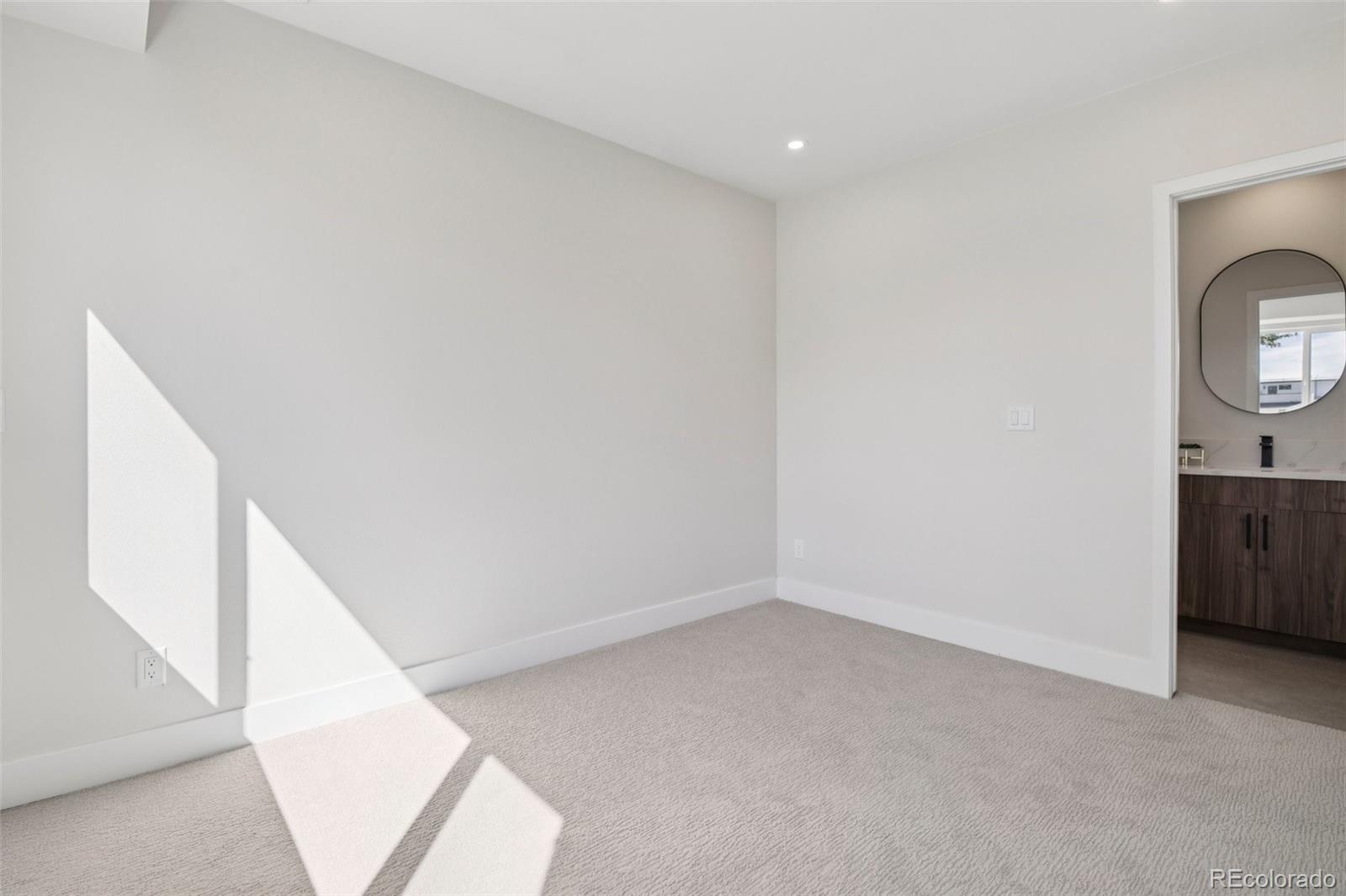 MLS Image #21 for 2109 s cherokee street,denver, Colorado