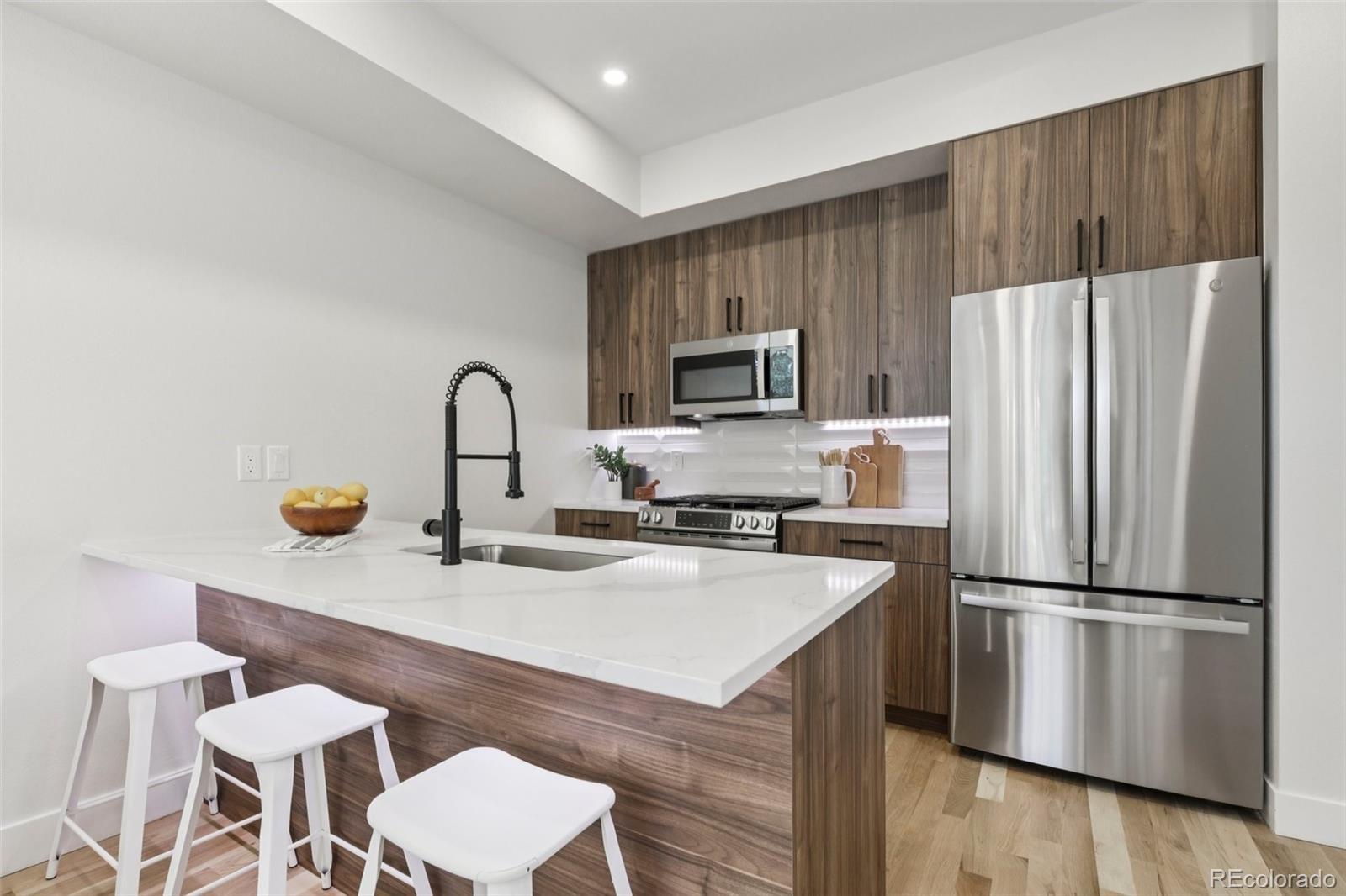 MLS Image #8 for 2109 s cherokee street,denver, Colorado