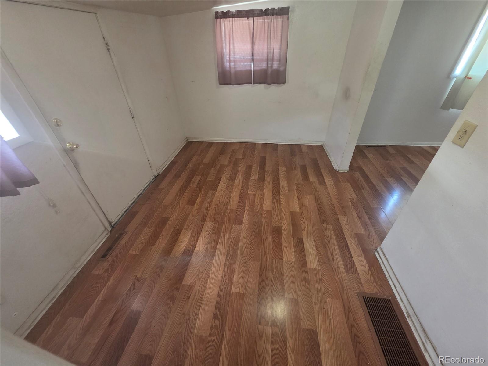 MLS Image #14 for 3092 w alaska place,denver, Colorado