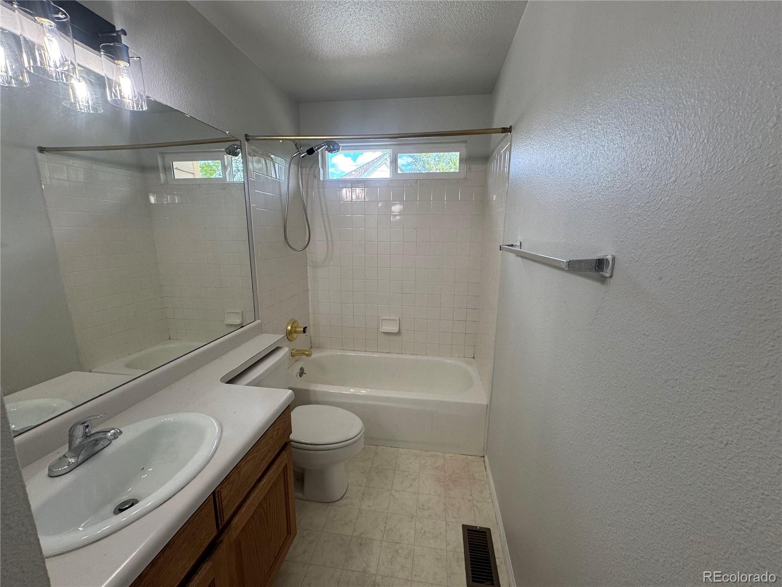 MLS Image #9 for 6022 w warren court,lakewood, Colorado