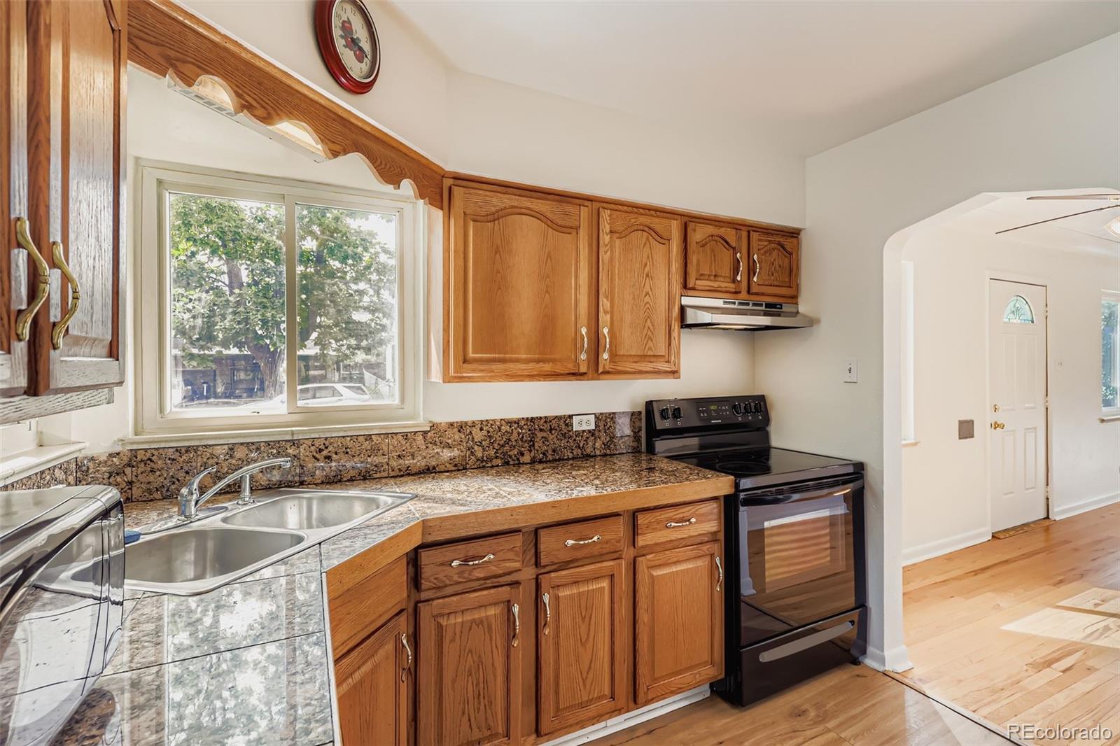 MLS Image #7 for 3348 s emerson street,englewood, Colorado