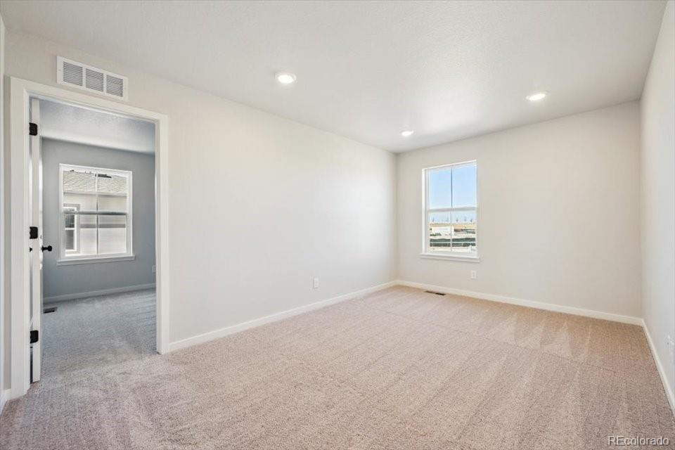 MLS Image #10 for 22895 e 47th avenue,aurora, Colorado