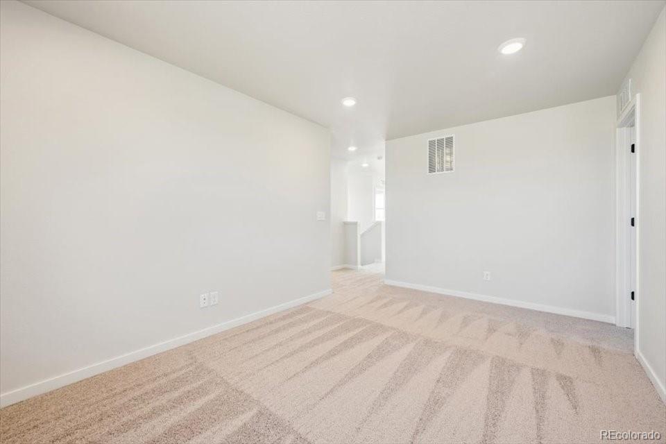 MLS Image #11 for 22895 e 47th avenue,aurora, Colorado