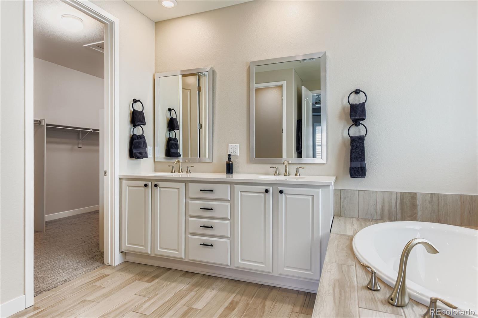 MLS Image #19 for 8267  arapahoe peak street,littleton, Colorado