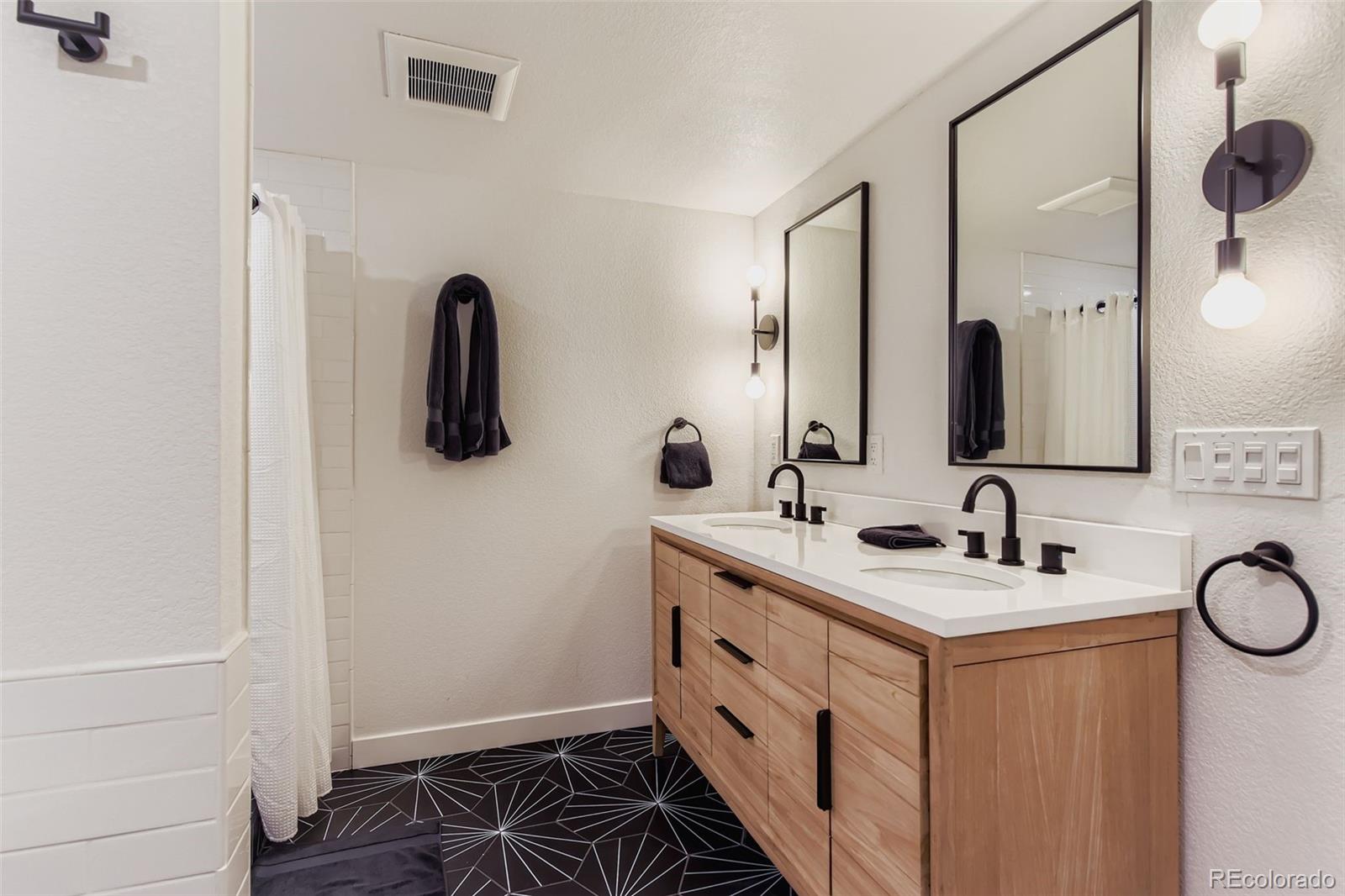 MLS Image #32 for 8267  arapahoe peak street,littleton, Colorado