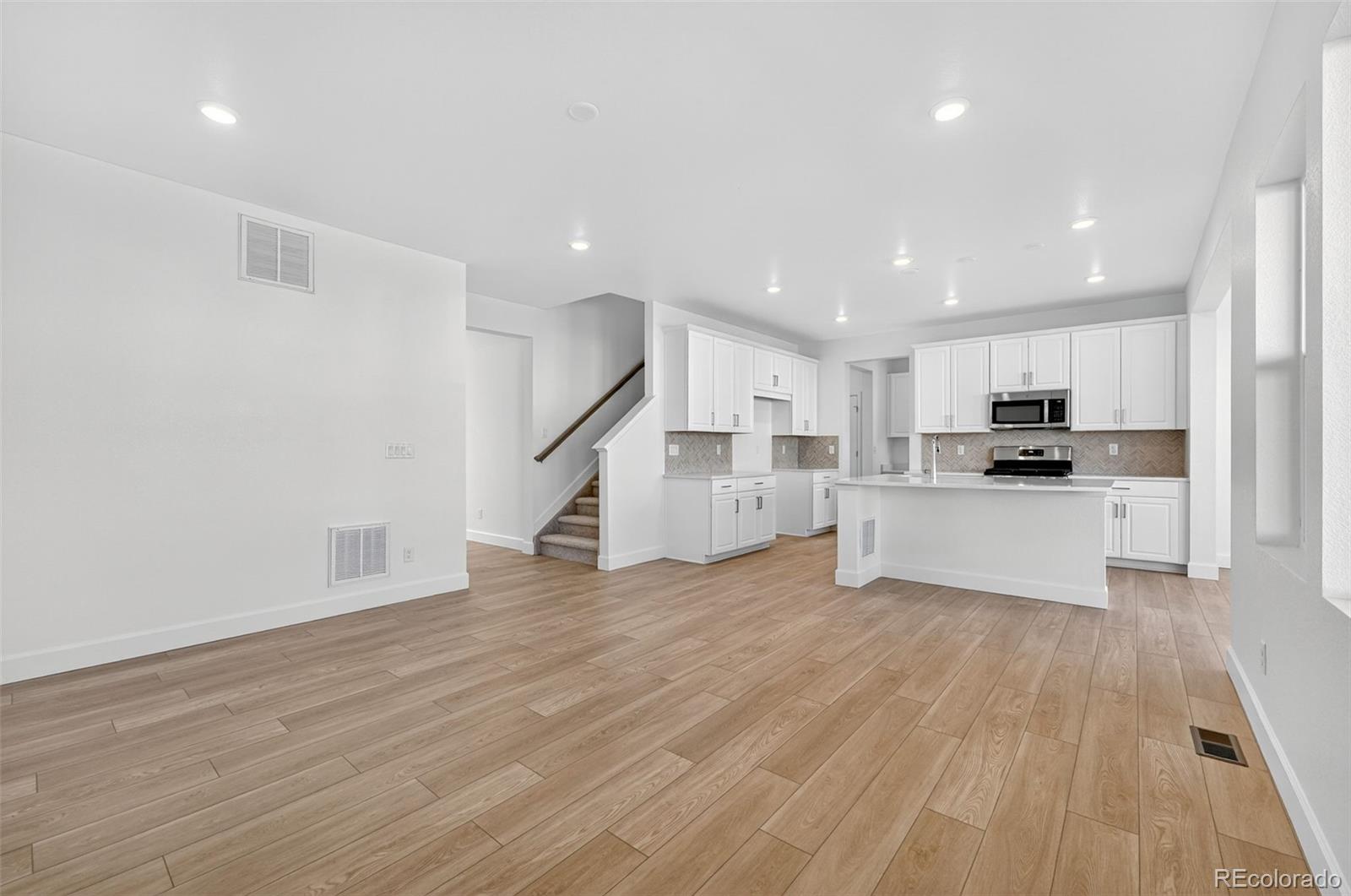 MLS Image #4 for 16507 w 92nd place,arvada, Colorado