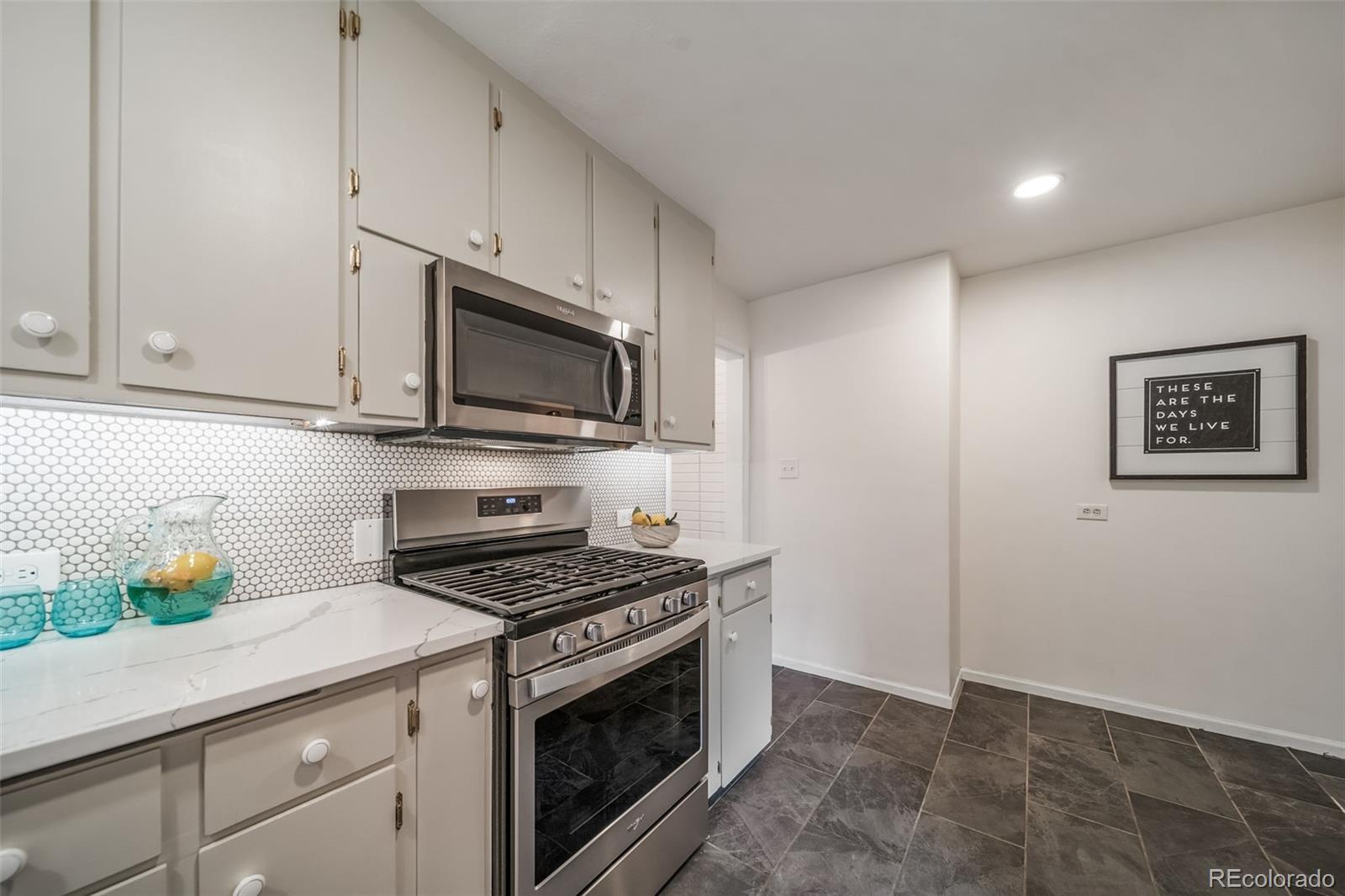 MLS Image #13 for 3170 w colorado avenue,denver, Colorado