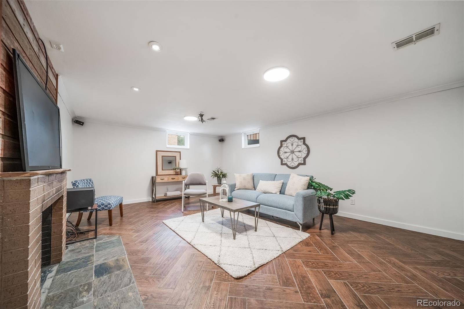 MLS Image #18 for 3170 w colorado avenue,denver, Colorado