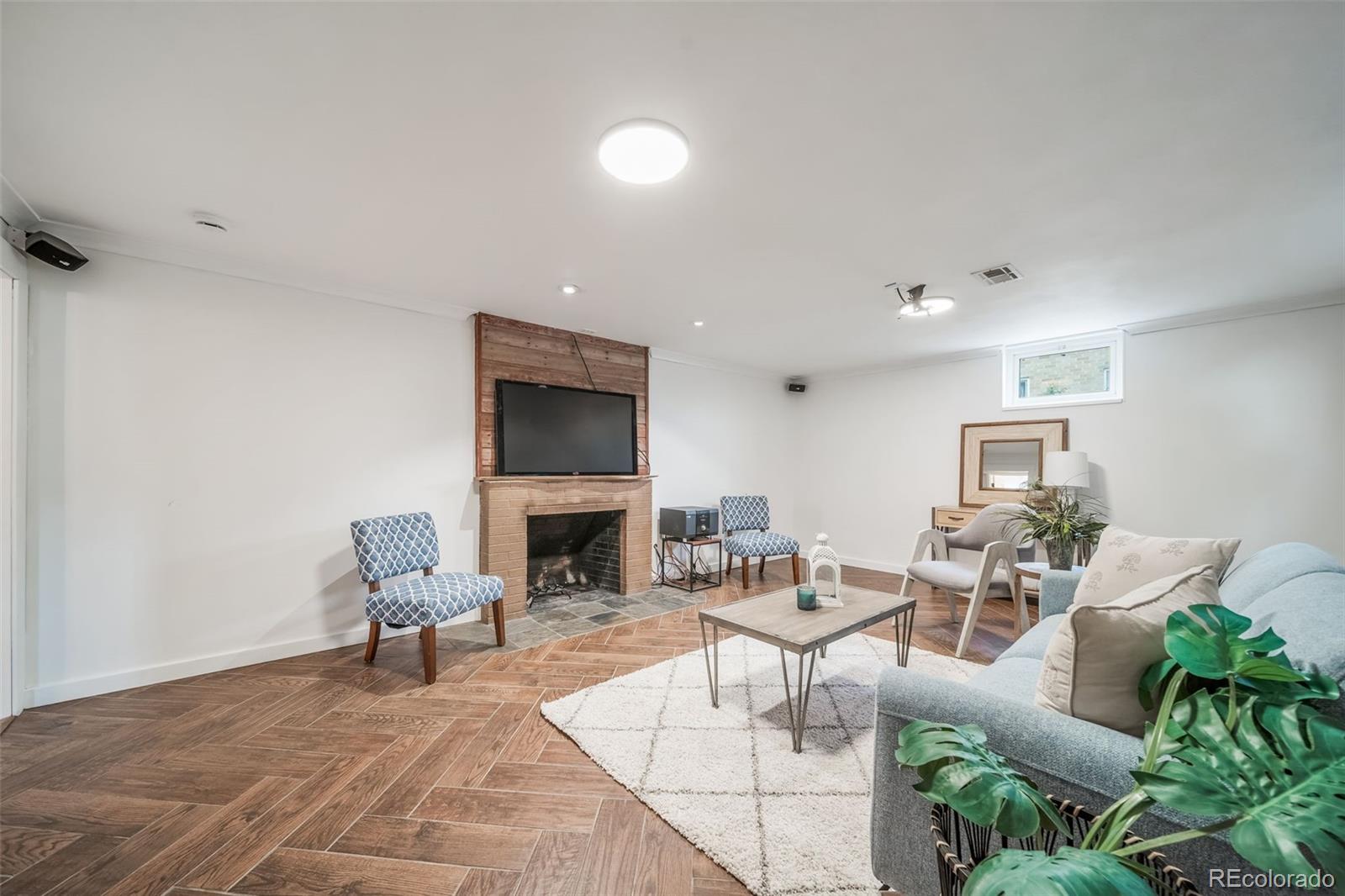 MLS Image #19 for 3170 w colorado avenue,denver, Colorado