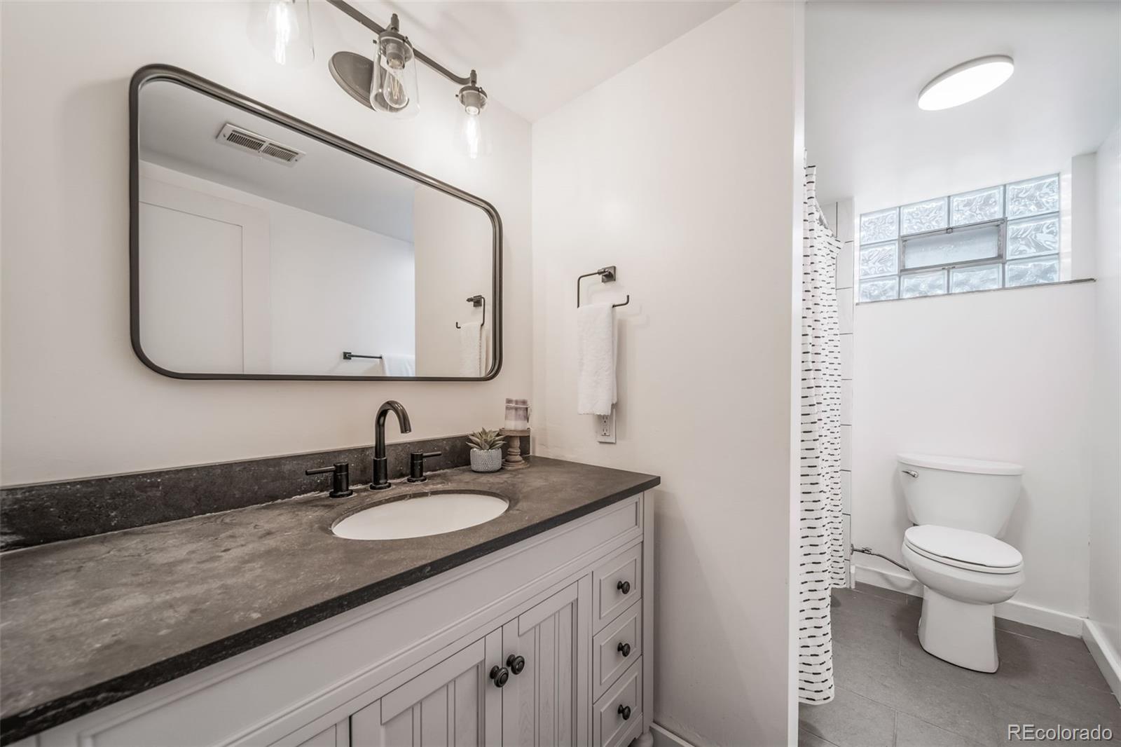 MLS Image #25 for 3170 w colorado avenue,denver, Colorado